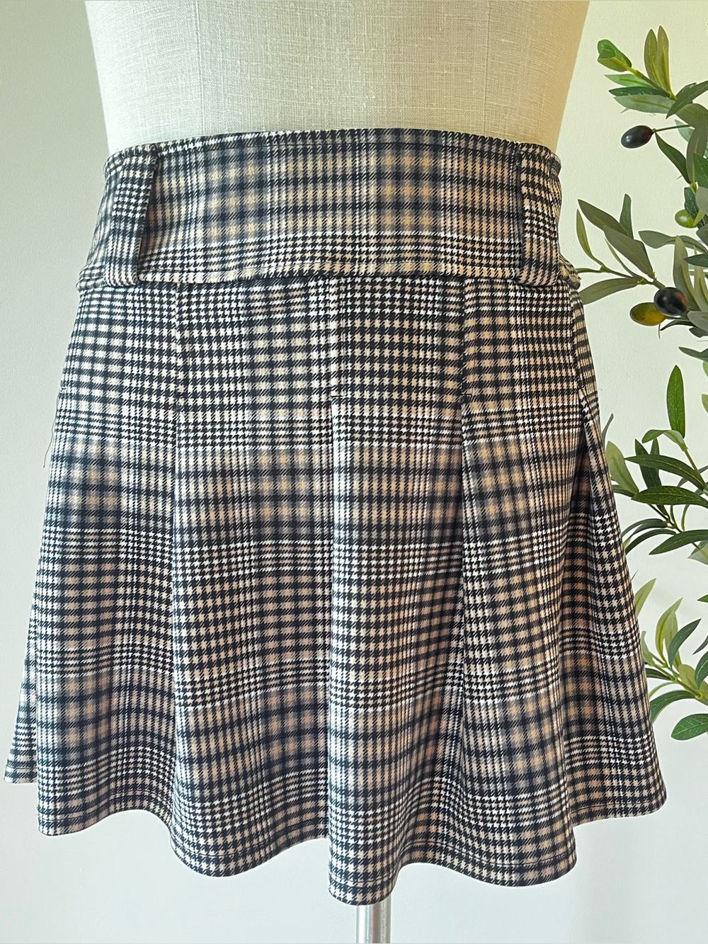 Joe Benbasset Black and Cream Plaid Skater Mini Skirt